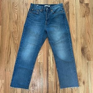 Levi wedgie straight jeans